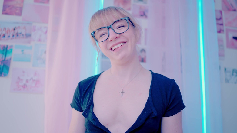 Jolie Lyon: Лучший друг сводной сестры - порнозвезда