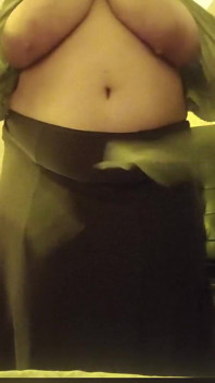 BBW-camshow indisches bhabhi macht cam-show
