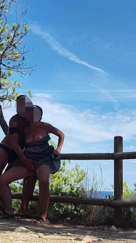 Pussy Flash - Strangers Caught Us Masturbating in the Park and I Had an Intense Orgasm - Misscreamy