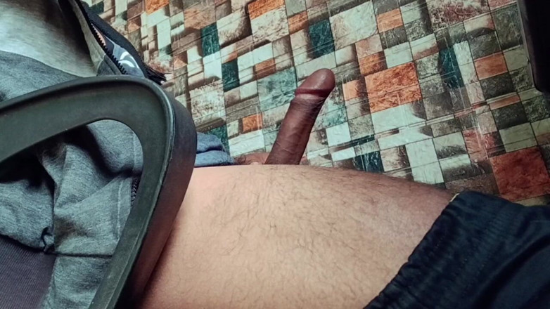 Hornyboy2058: La sporca sessione latina del patrigno muscoloso accende