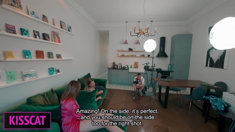 KissCat: S6e2 Bts Pt1: Zlata Shine Ketibaan, Pilih Pakaian dan Hallway...