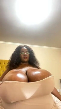 Black BBW Titsplay