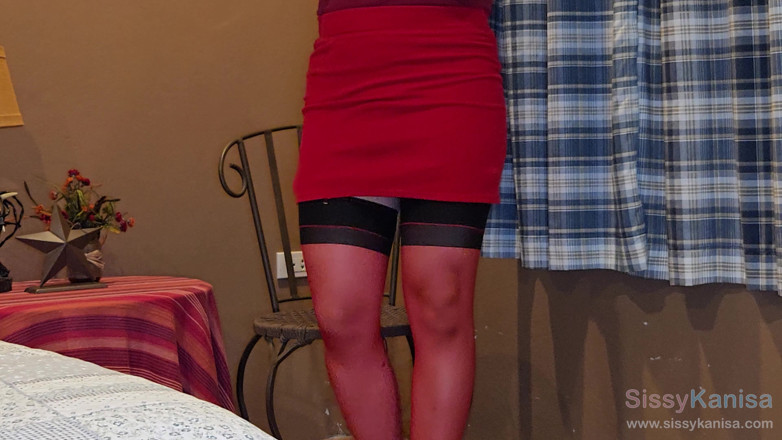 SissyKanisa: Sissy Kanisa v Vintage Countryside Resort Část 3: Sexy nohy v provokativním...