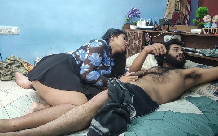 Vaigavarun45: Yabancı kızla seks, mallu yabancı kızla bilinmeyen oğlanla seks, mallu...