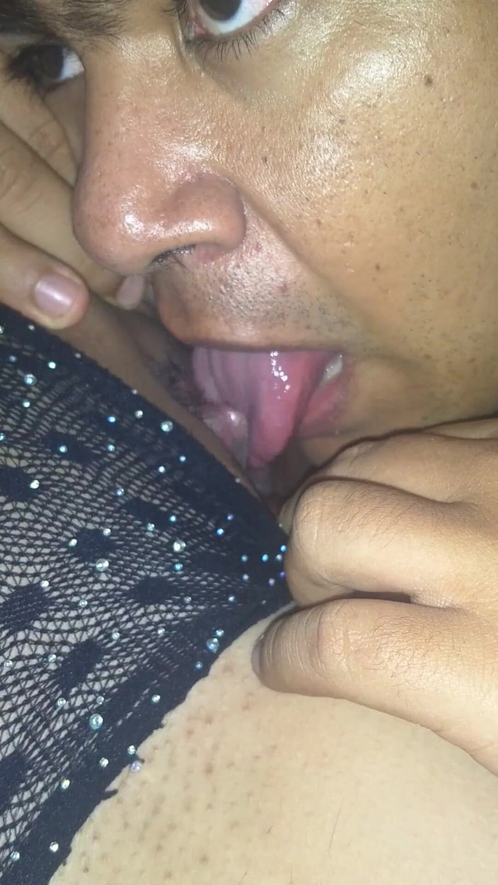 Lady_devil28: Bermain dengan kelentit ibu tiri saya dan menghisap pepeknya yang...