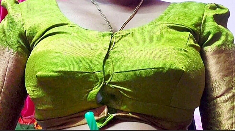 Desi Mohini: Indiana enteada Kavita fazendo sexo no quarto