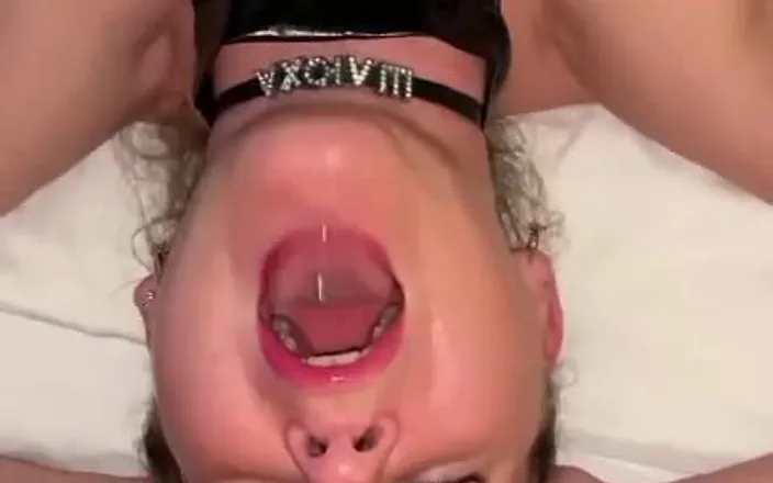 Xyligankaxxx: Married Slut Gets Fucked in a Hotel