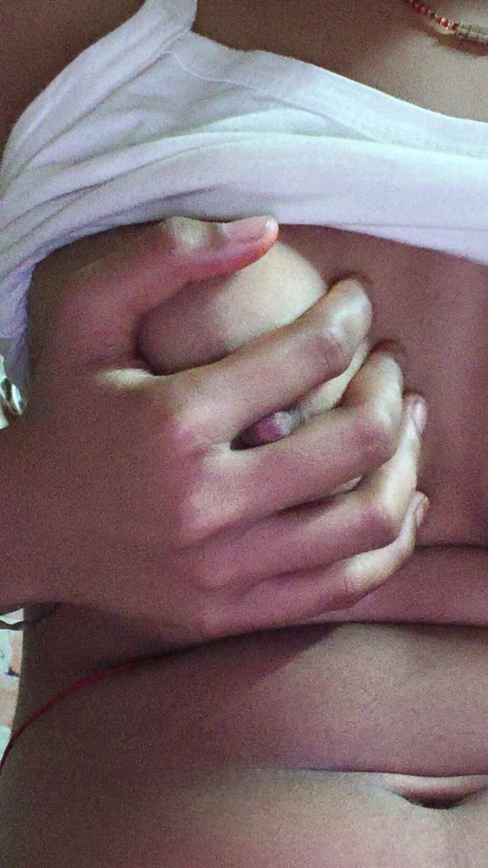 Monale2s: Seksowne wideo