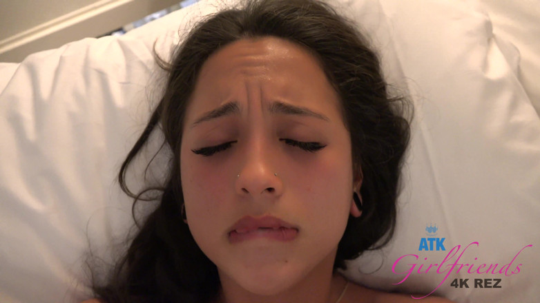 ATK Fans (Girlfriends): Você acorda Mi Ha e come sua buceta