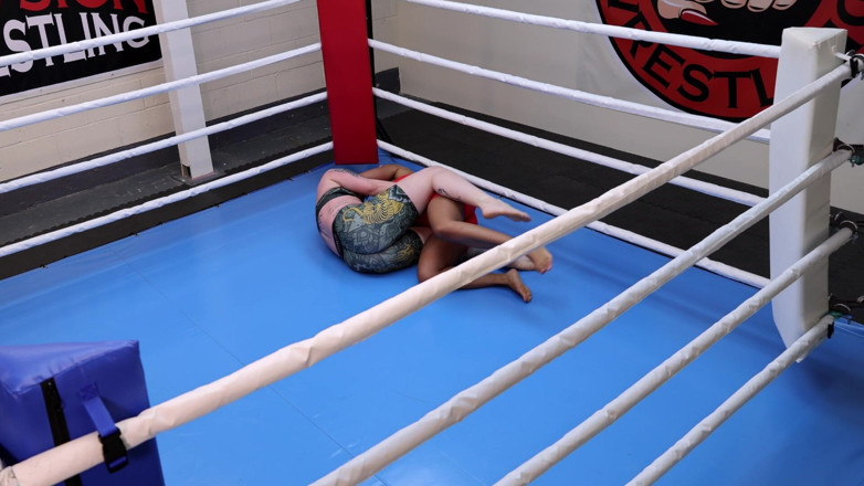 Red Sign Wrestling: Lola marie gegen mel fire