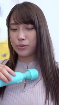 陶器のような肌を持つ華やかなGカップの若い妻が、プライベート1stで見事で忘れられない一面を解き放った