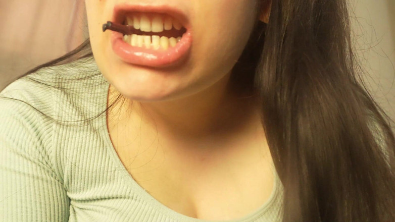 AmayaMori: My Pregnant Stepsister Is Mad at Her Tiny Stepsister, so...
