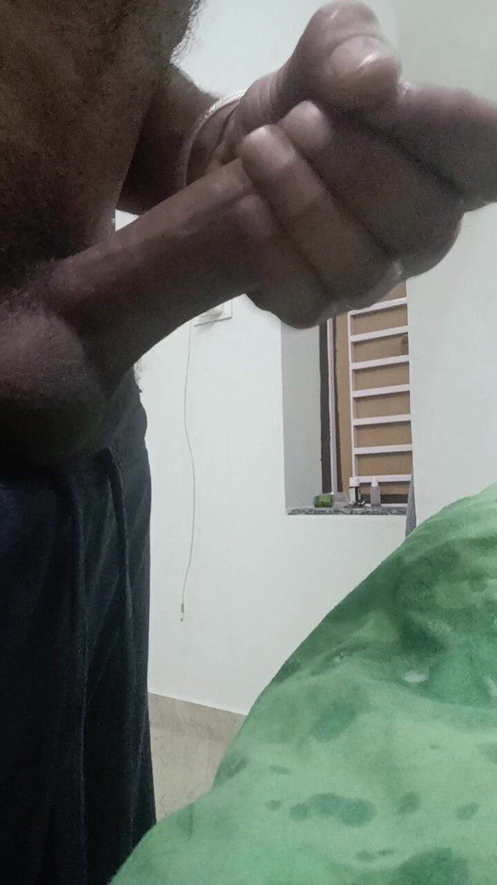 Rajasthani-old-lover: Мастурбує після масажу мого сусіда і вдруге виймає спам