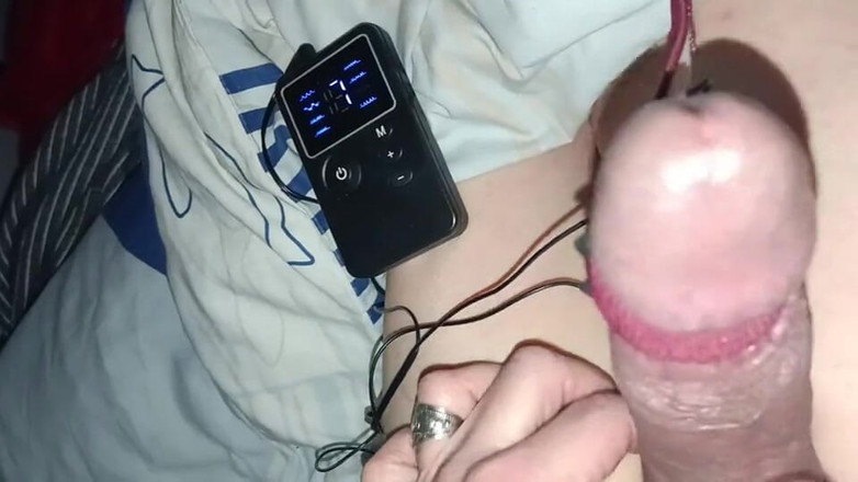 Titi19: E-stim in Progress