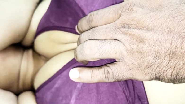 Robinroy: Abang ipar membuatkan saya panas dan meninggalkan saya