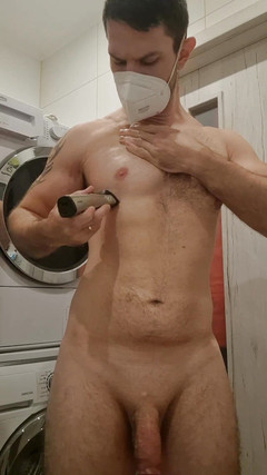 Armagedonxxl: Šoustání prsou a podpaží