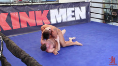Kink Men Classics: Brian Bond e trey Turner due fusti muscolosi lotta per...