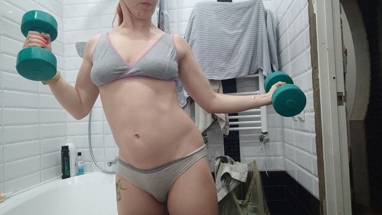 Risky Hairy Couple: Můj trénink velkých svalů