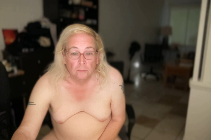 Silverbanger 3: Tiffany Trans MILF sólo honěníoff