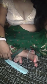 Desi Maal Boobs