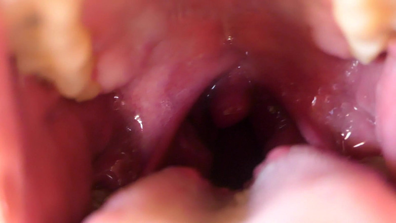 TripleXTransMan: Dildo deepthroat trénink