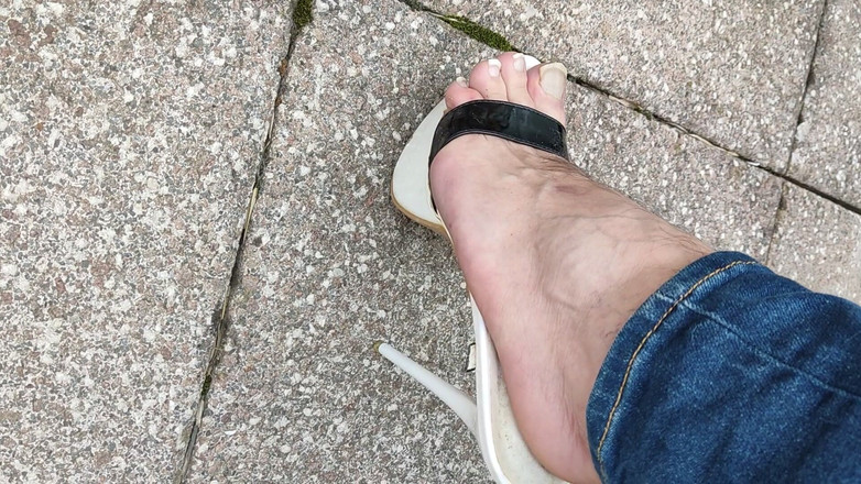 Mutsakin: Fetichisme Talons