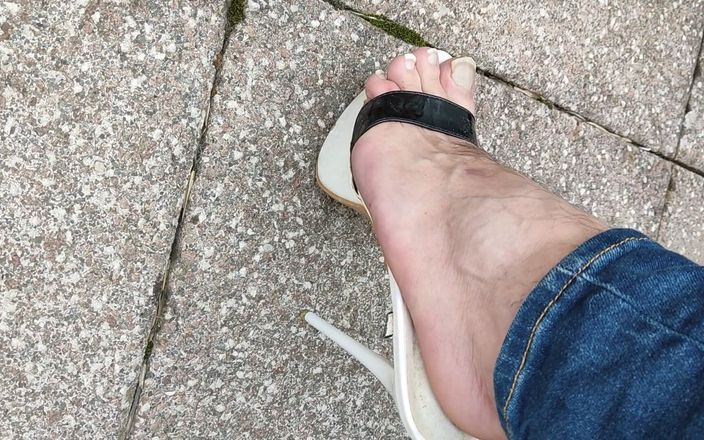 Mutsakin: Fetichisme Talons