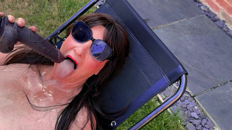 ithastopeefun: Dildo Fucking and Pissing - Ithastopeefun