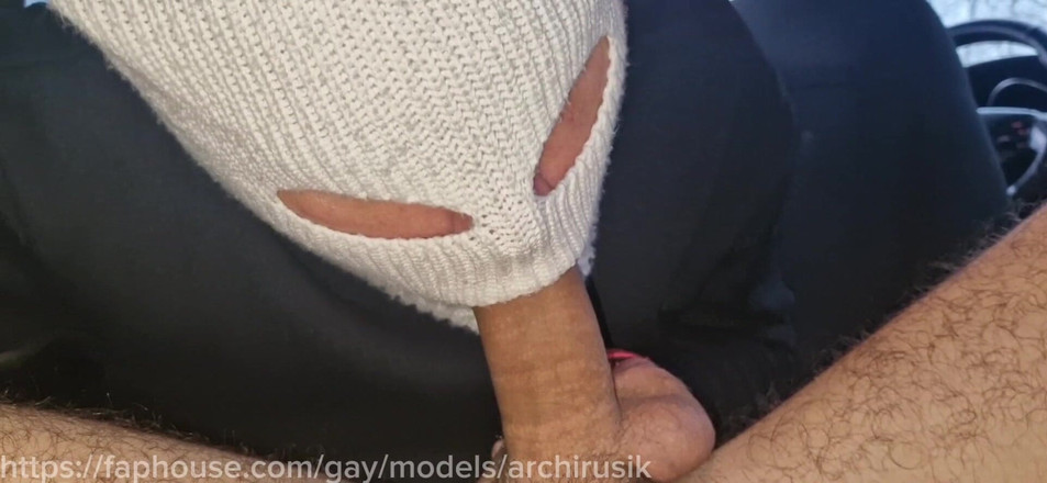 ArchiRusik: Prosím, strč svého ptáka do mého zadku! a šukej mě, naplň...