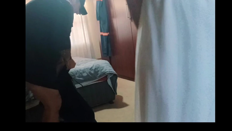 Mysticbabe8: Ayah tiriku dan temannya pengen banget ngentot memek sempitku saat...
