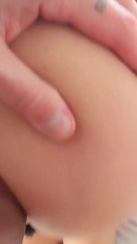 의붓여동생은 강한 항문 성교를 개의치 않았다