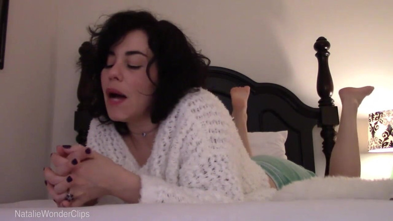 Natalie Wonder: Ho baciato una ragazza (nella sua figa) e mi è piaciuta (molto) !