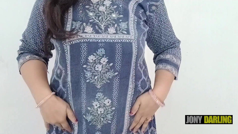 Jony Darling: Дези танцует