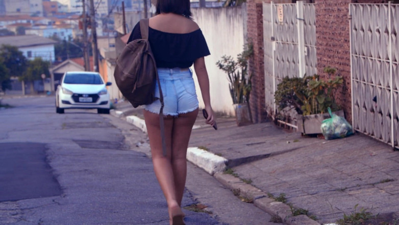 Plenna Filmes: I Went to Study at My University Friend's House and...