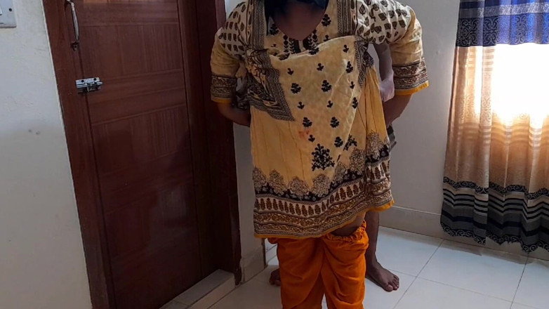 Aria Mia: Gros cul musulman et seins énormes