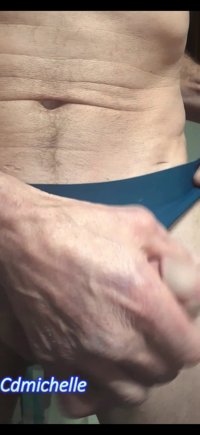 Crossdressers Cd Michelle wearing sexy lingerie: 화장실 바닥에 누워있는 의붓딸 팬티를 발견한 크로스드레서 Michelle