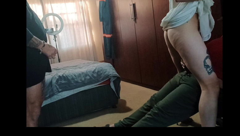 Mysticbabe8: Mój ojczym i jego przyjaciel chcieli mnie przelecieć zarówno w...