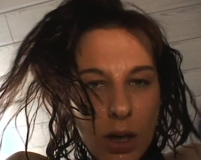 BB Video - Old School: Mamă sexy germană amatoare solo, femeie brunetă cu țâțe naturale mari ,...