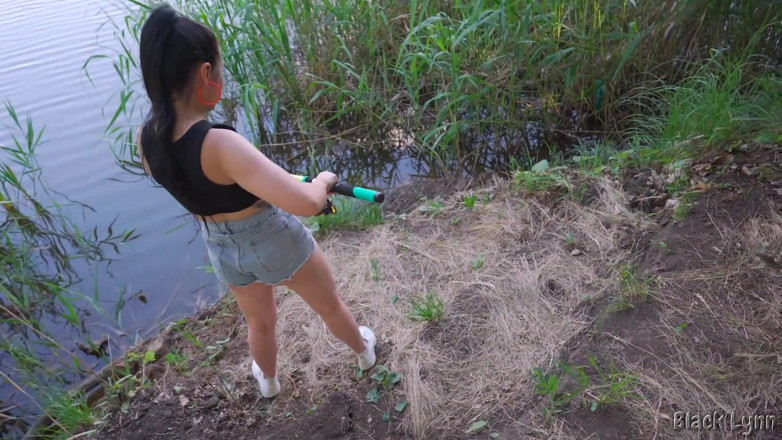 YSP Studio: Experiență completă a iubitei: camping, pescuit, gătit și sex în aer liber!