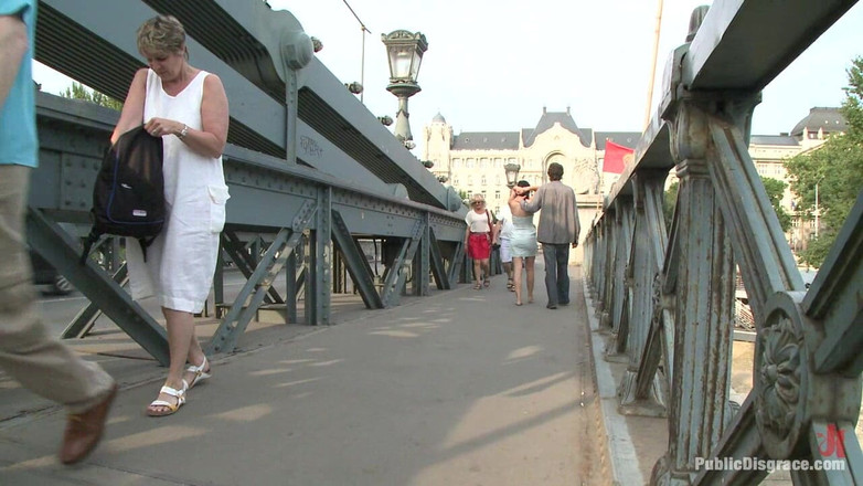 Public Disgrace by Kink: Passeggiata di sborra