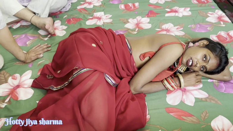 Hotty Jiya Sharmaa: Desi Wife Sharing with a Dever Dirty Sex