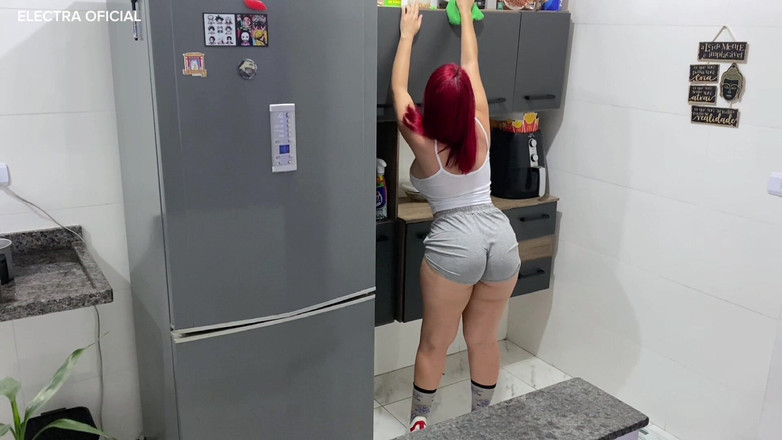 Curious Electra: Balkon Bersih-Bersih