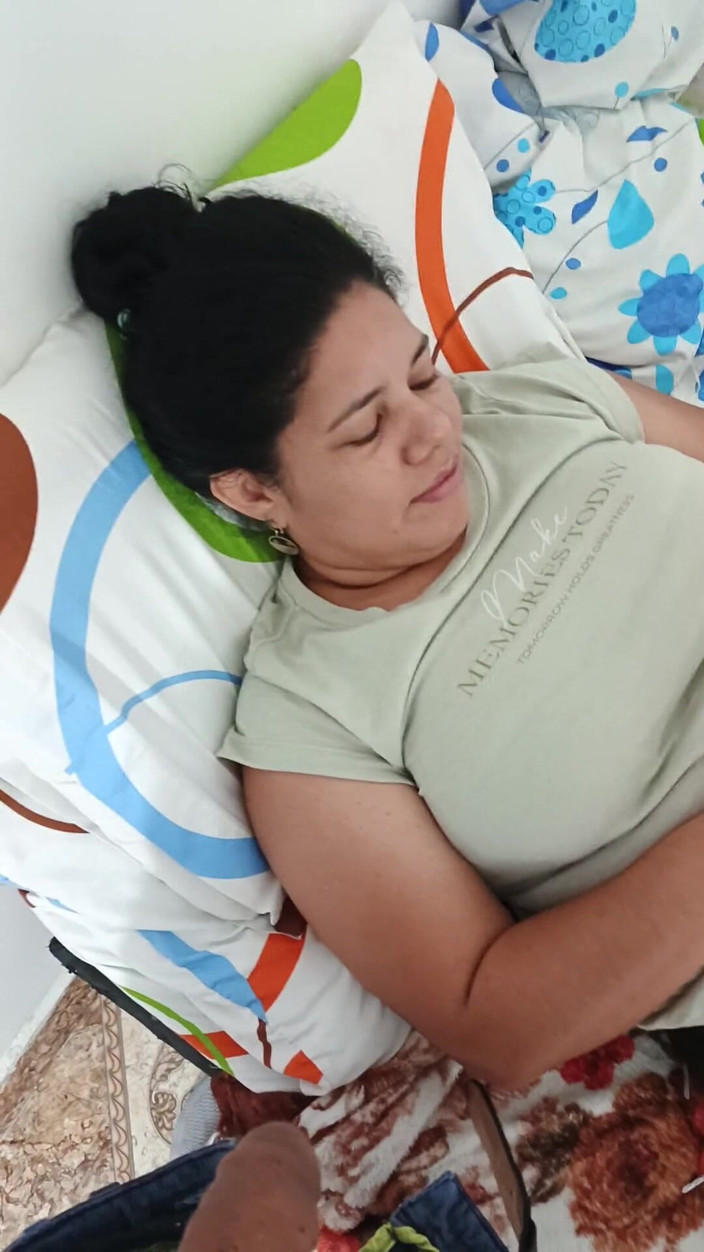 Valkyrieandluigy: 美丽的女孩深喉吸盘