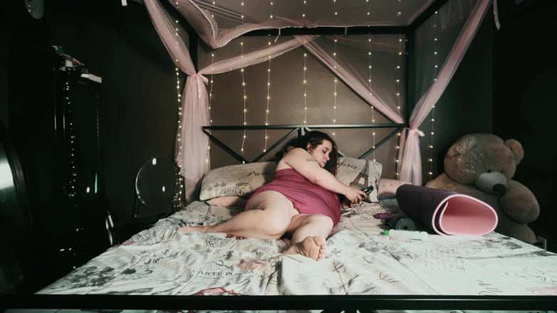 SexyNEBBW: เช้าวันจันทร์ช่วยตัวเอง