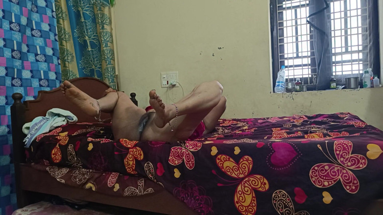 Desigirlsiri: Desi stiefmutter harter fick mit stiefsohn volle Romantik Telugu Audio...