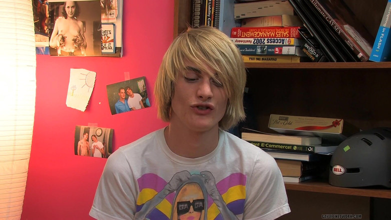Beddable Boys: Балакучий Twink Preston Andrews дає інтерв'ю