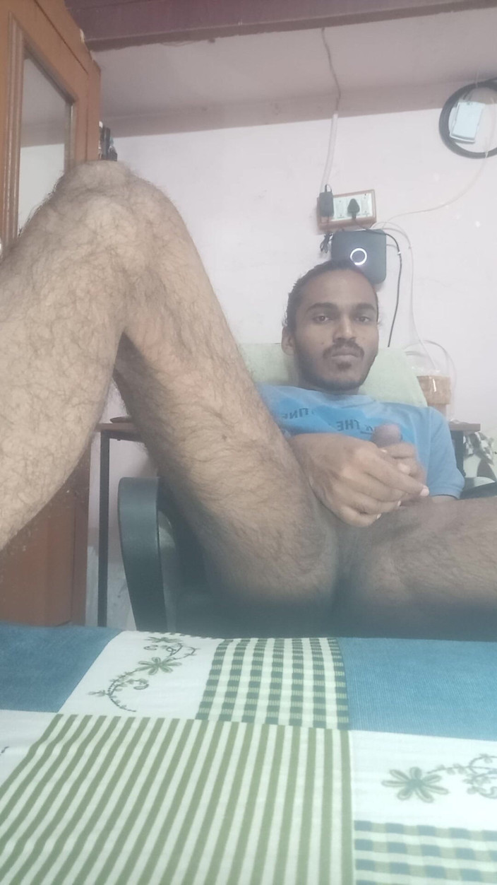 Suhas: Sám touží po masturbaci