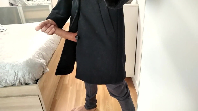 Elvissc: Elegant Man Masturbates His Big Fat Dick and Empties His...