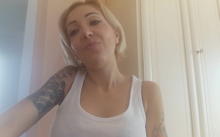 savannahamatoriale: Ty jsi děvka!