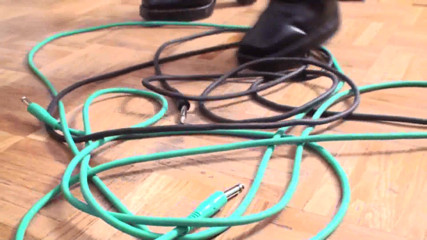 Foot Girls: Crushing cables with my new boots